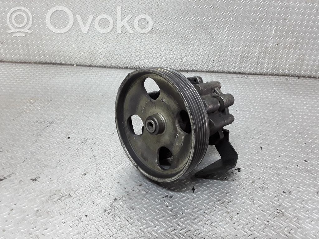 Peugeot 806 Power steering pump 