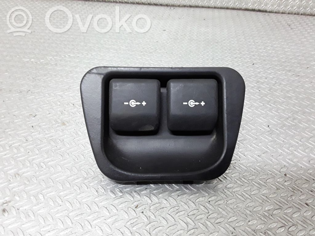 Cigarette lighter rear   8254339