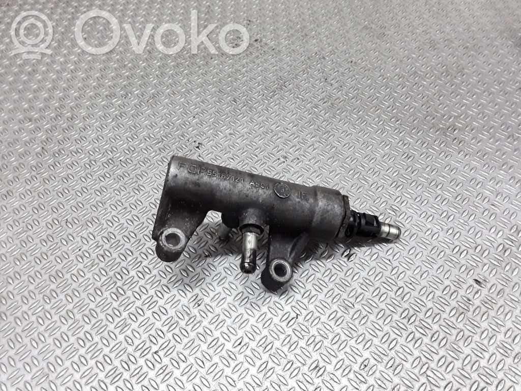 Opel Vectra C Regulator ciśnienia paliwa 