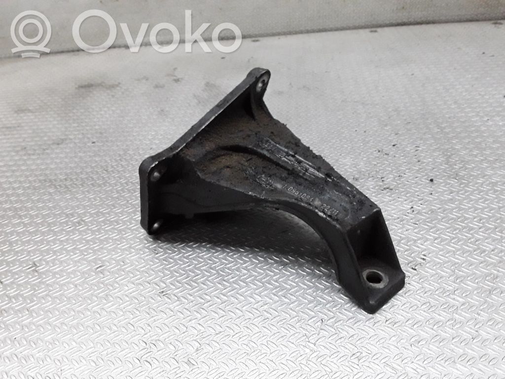 Variklio tvirtinimo kronšteinas   1928100271