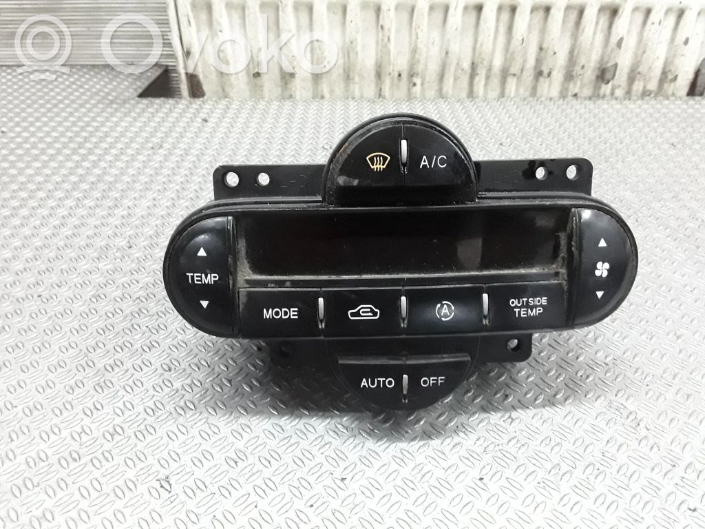Climate control unit   OK2FB61190