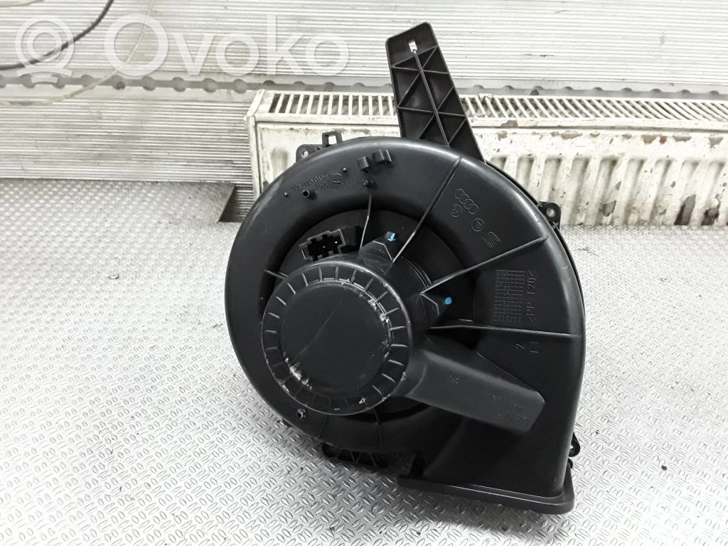 Volkswagen Polo Heater fan/blower 