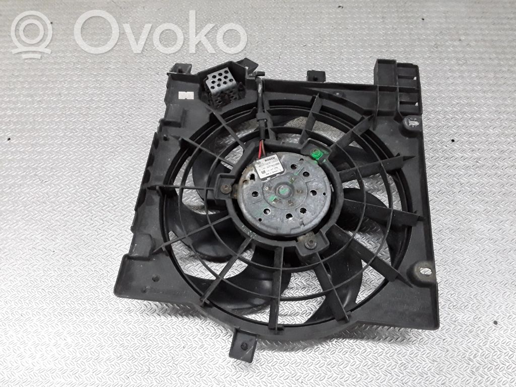 Opel Zafira B Ventilatore di raffreddamento elettrico del radiatore