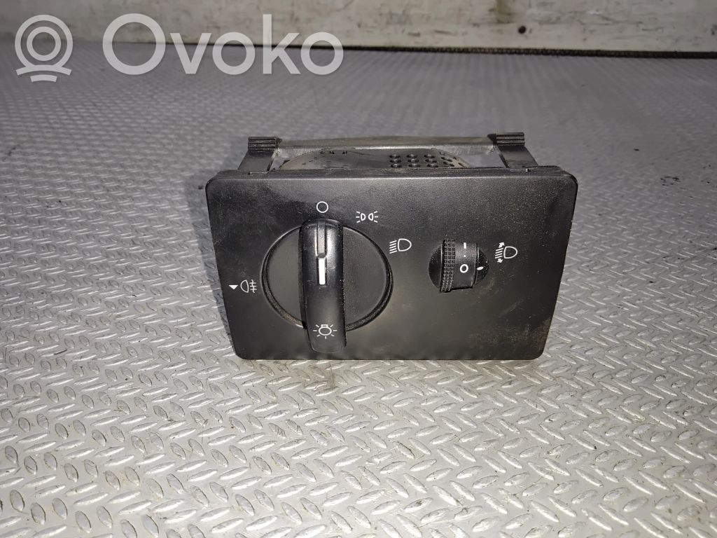 Ford Fiesta Light switch 