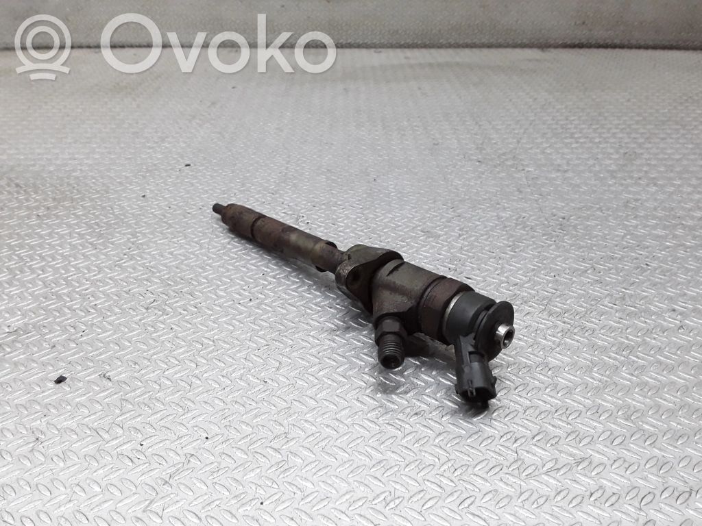 Injector combustibil   0445110311