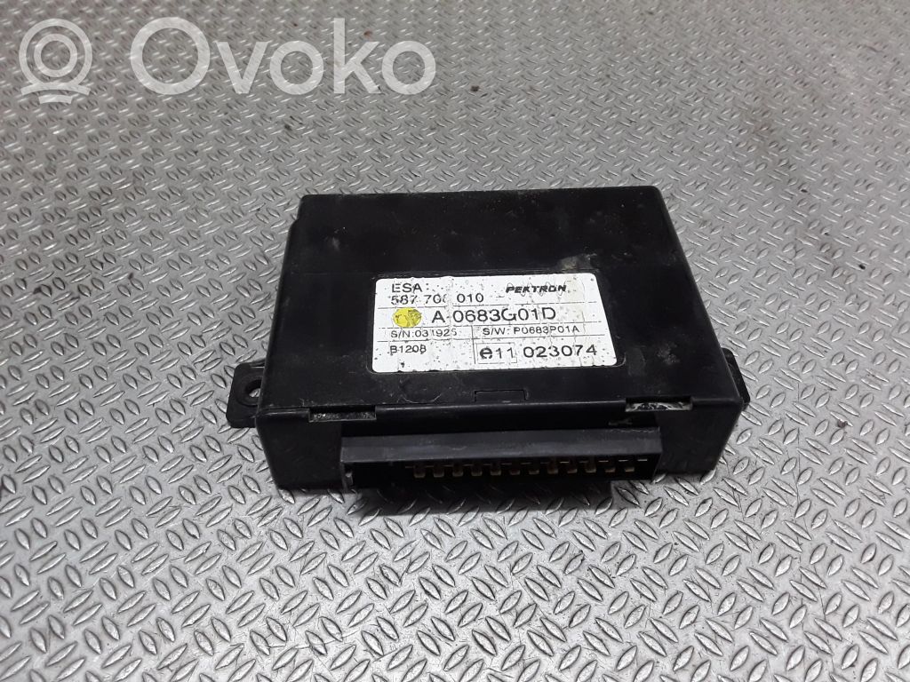 Door central lock control unit/module   A0683G01D