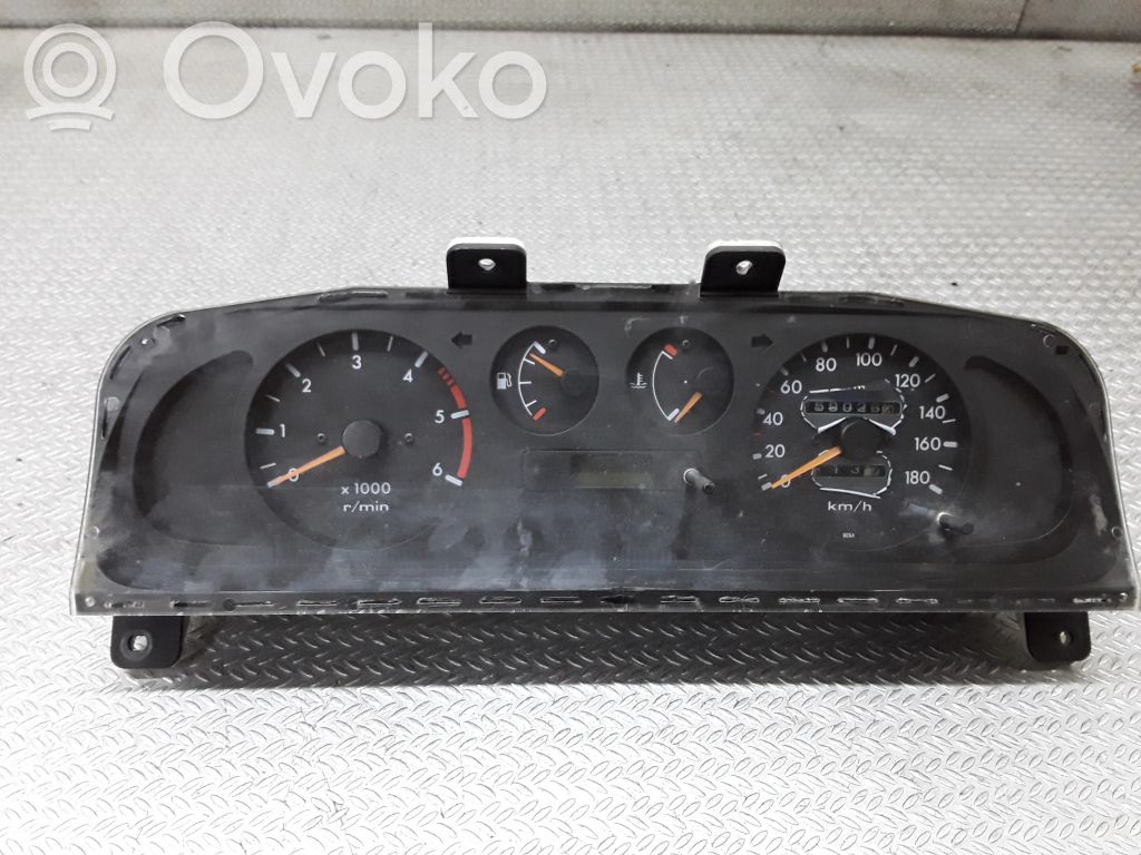 Nissan Terrano Nopeusmittari (mittaristo) 