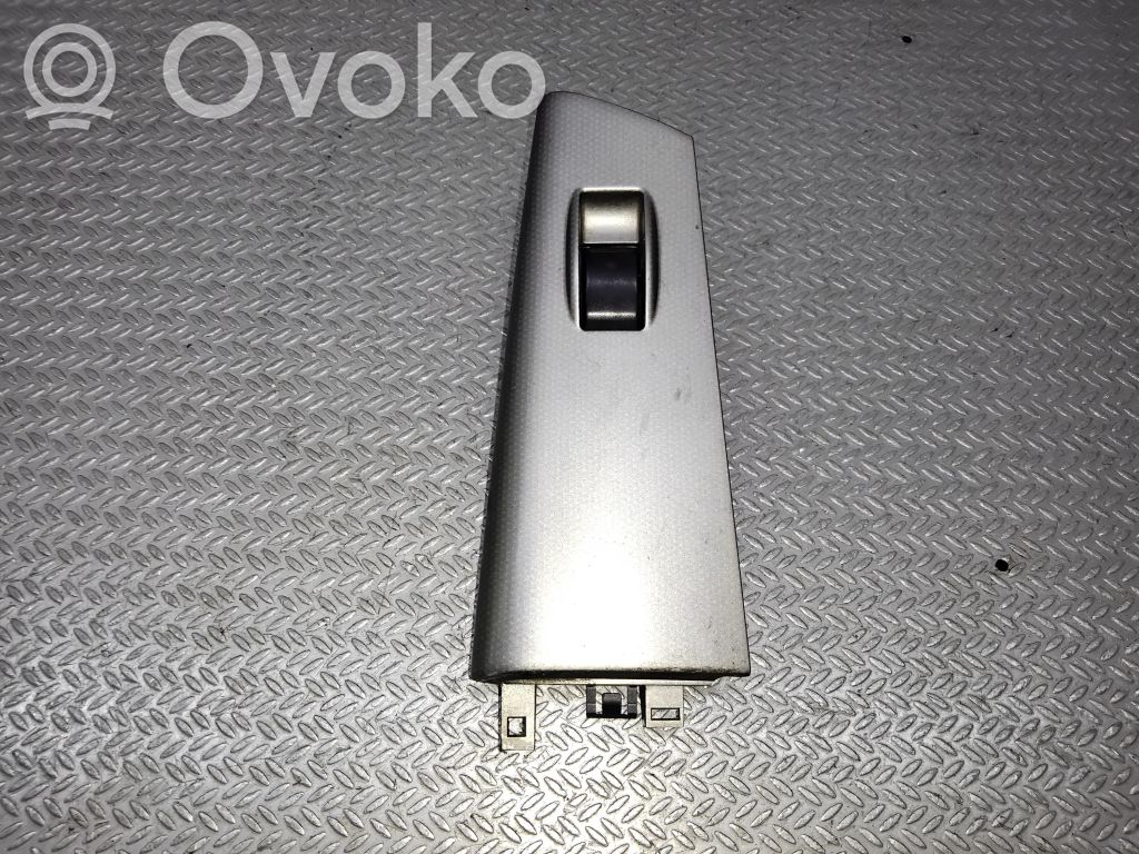 Toyota Corolla E120 E130 Electric window control switch 
