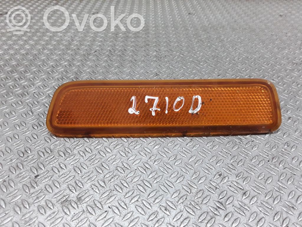 Reflektor vorne   04857672AA
