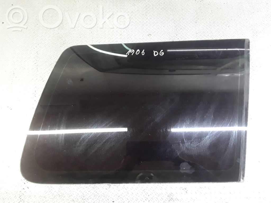 Rear side window