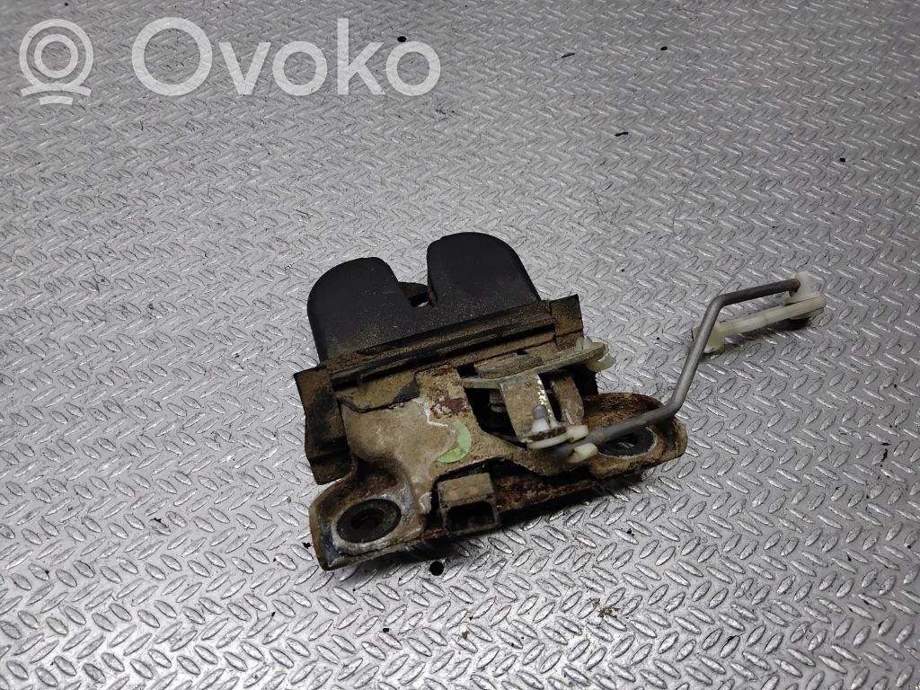 Audi A3 S3 8L Loading door lock 