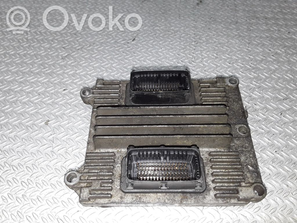 Opel Zafira A Engine control unit/module 