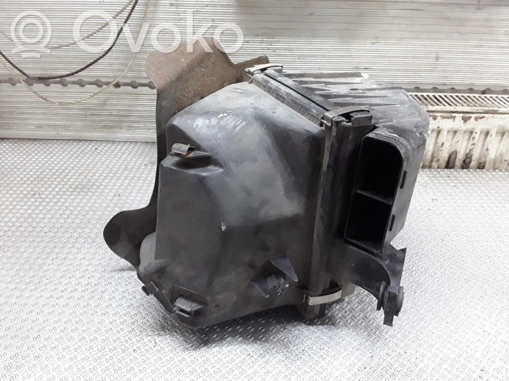 Luftfilterkasten   058133837E
