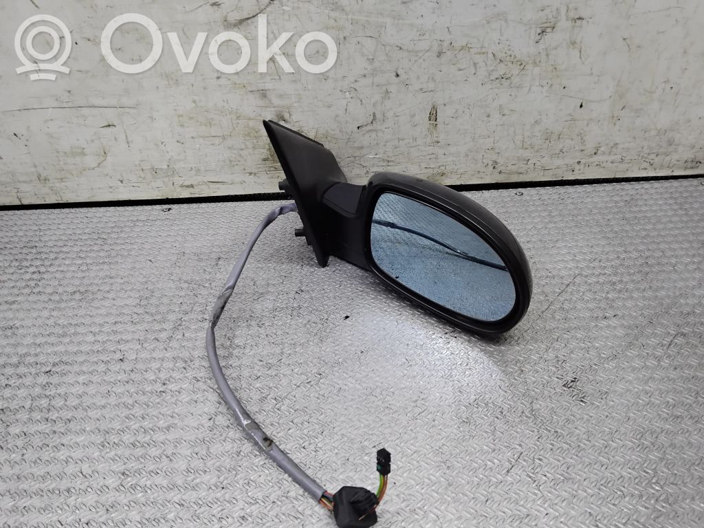Citroen C5 Front door electric wing mirror 