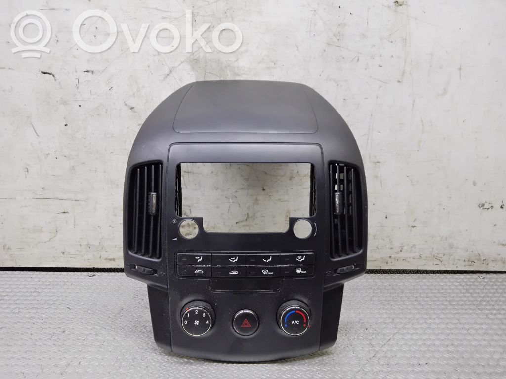 Climate control unit   972502L170