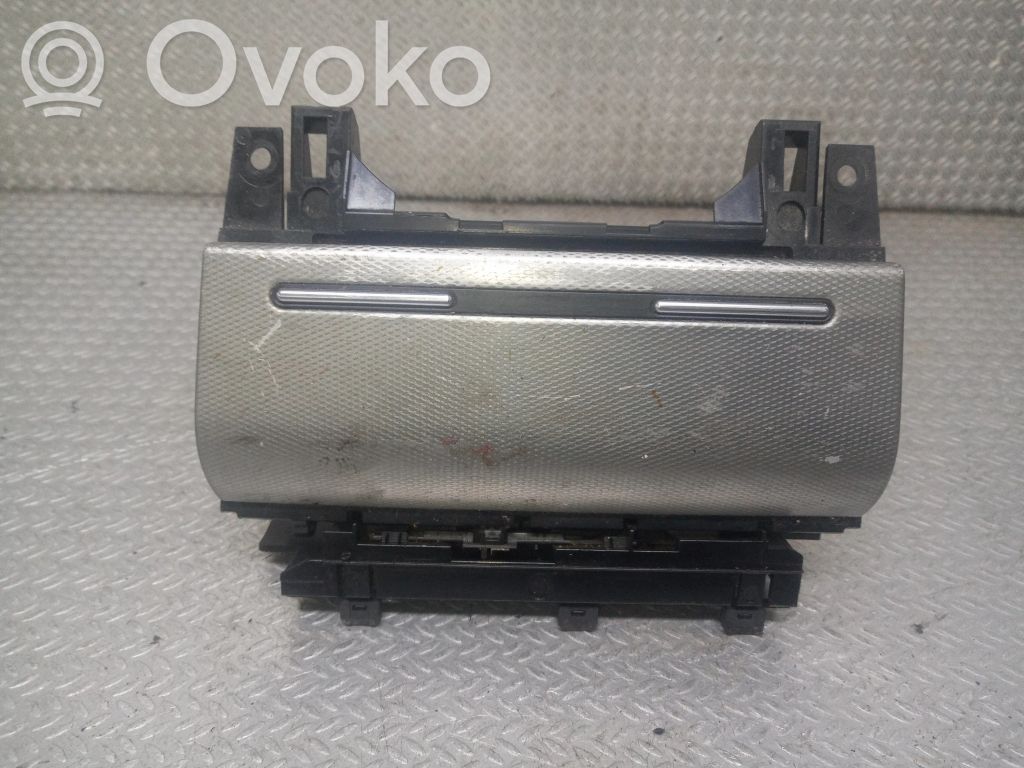 Audi A4 S4 B6 8E 8H Cendrier 