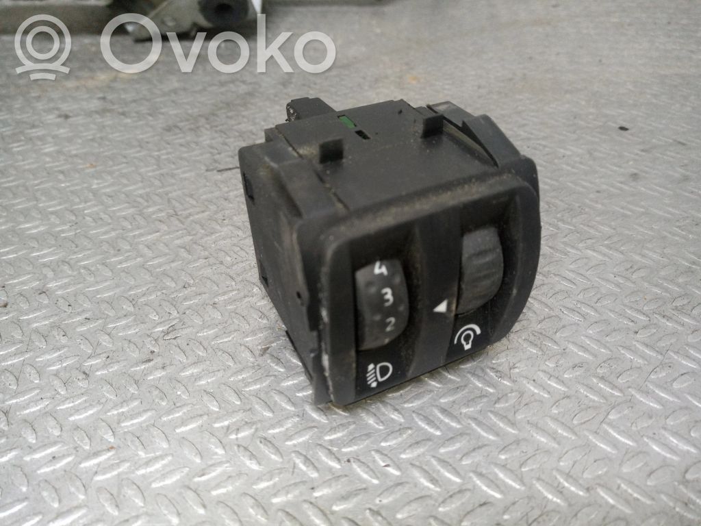 Renault Scenic II - Grand scenic II Interruttore di regolazione livello altezza dei fari
