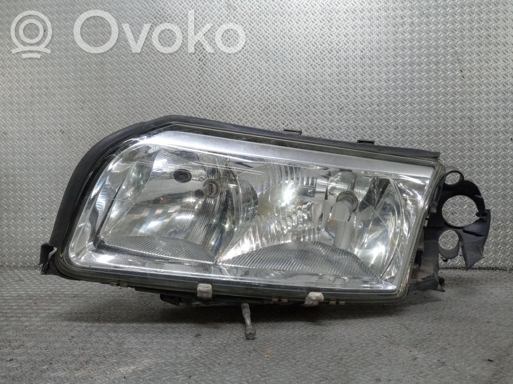 Lampa przednia   30678101