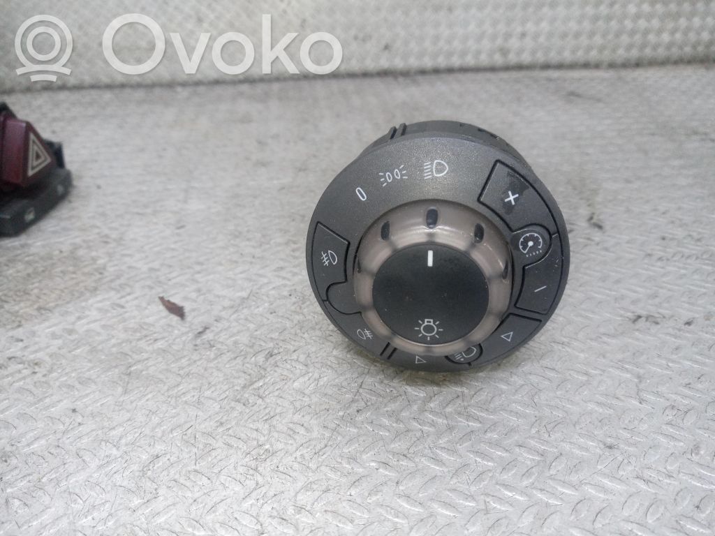 Lukturu slēdzis   13249401EF