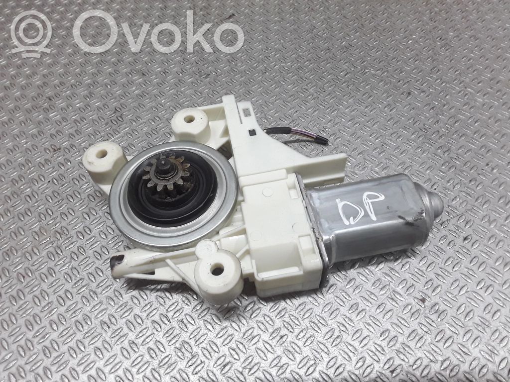 Ford Focus C-MAX Etuoven ikkunan nostomoottori 