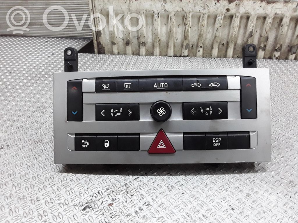 Peugeot 407 Climate control unit 