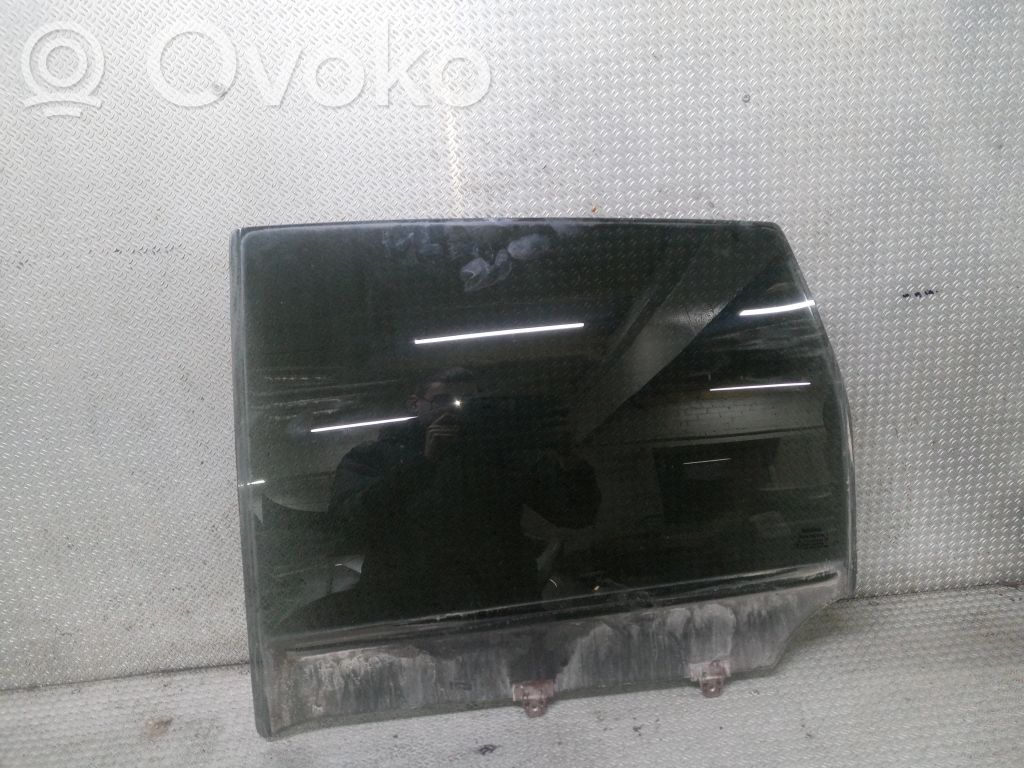 Rear door window glass