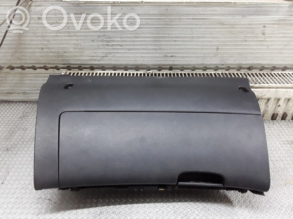 Skoda Octavia Mk2 (1Z) Schowek deski rozdzielczej / Komplet 