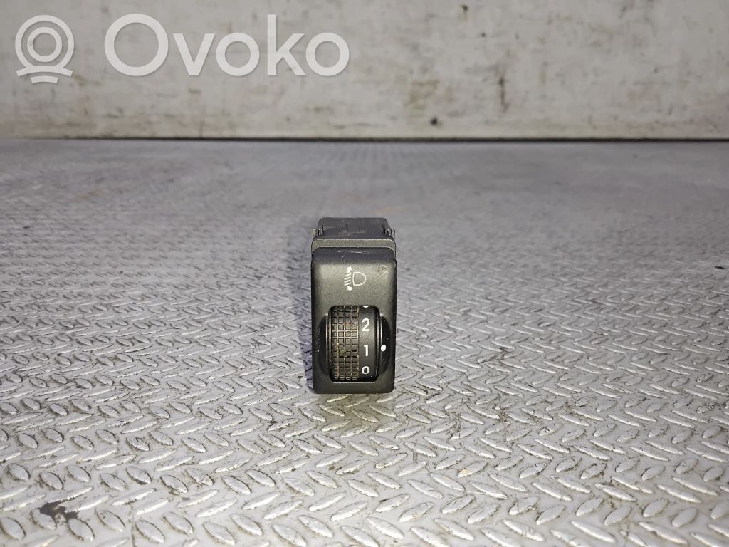 Nissan Note (E11) Headlight level height control switch 