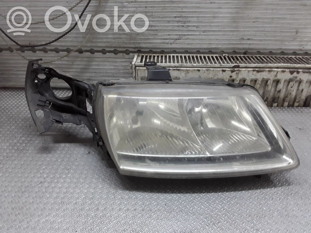 Priekšējais lukturis   89006242