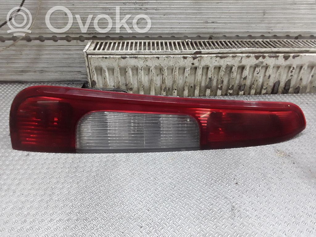 Rear/tail lights