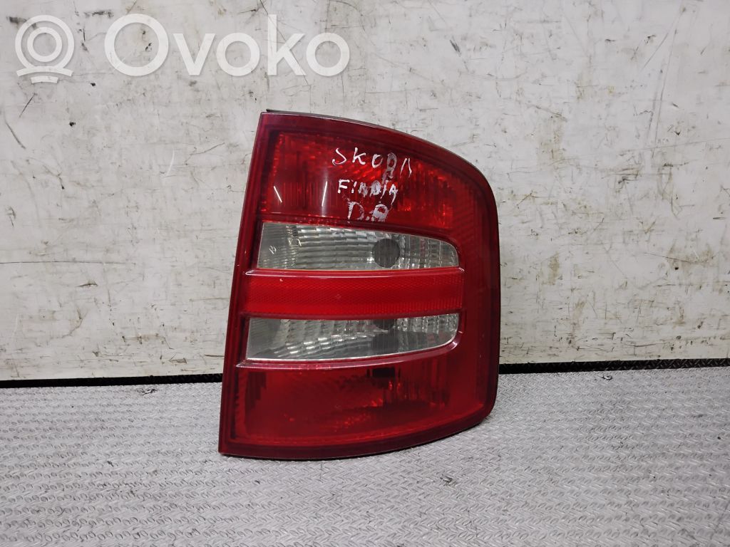 Skoda Fabia Mk1 (6Y) Lampă spate în caroserie 