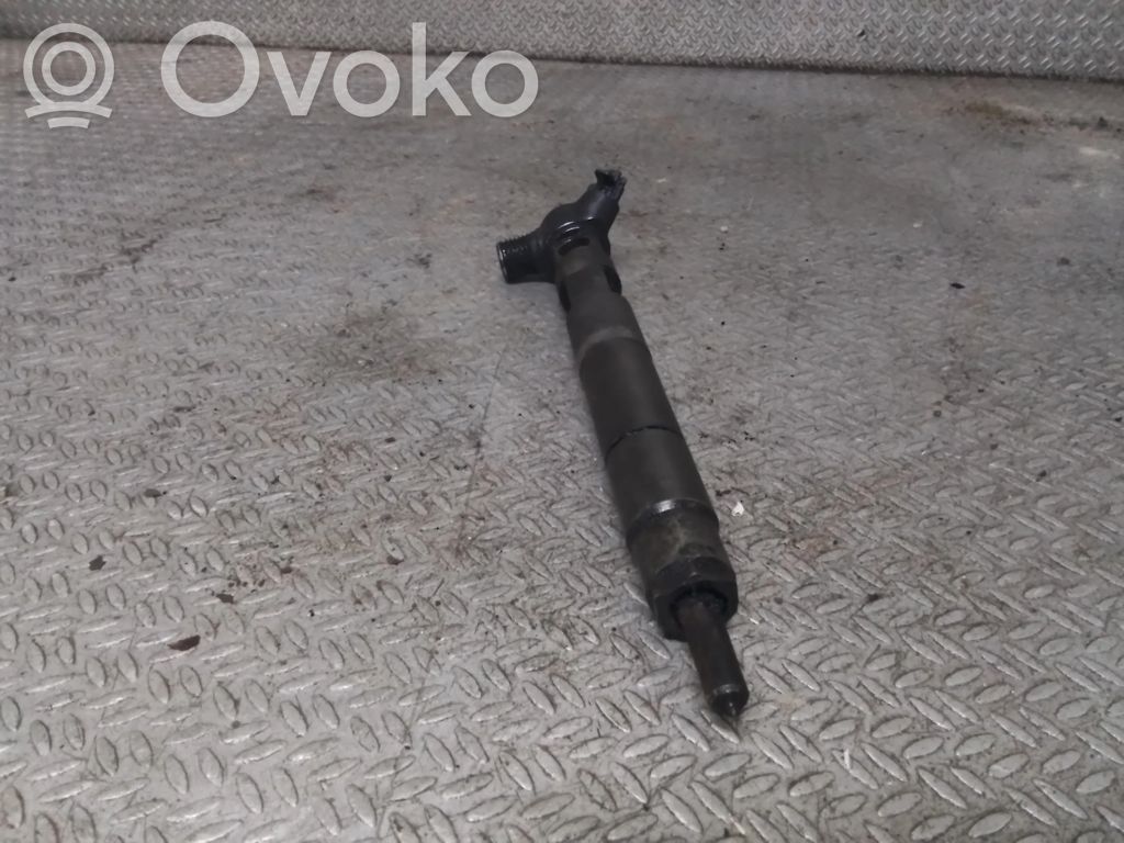 Mercedes-Benz Sprinter W906 Inyector de combustible 