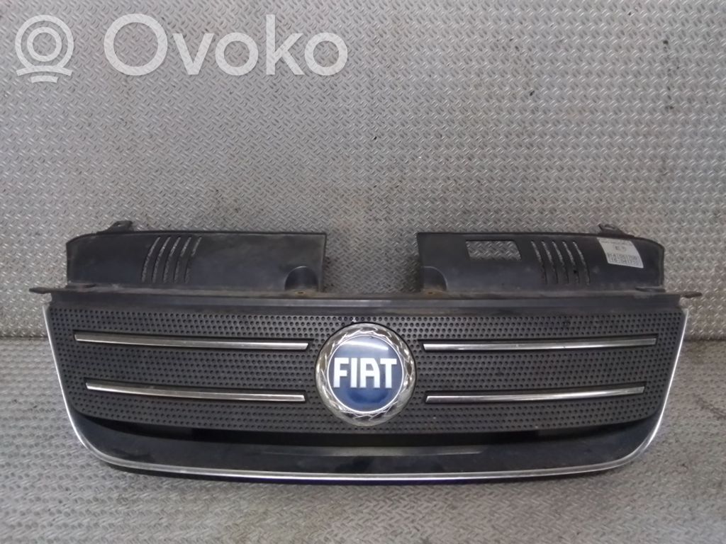 Fiat Idea Front bumper upper radiator grill 