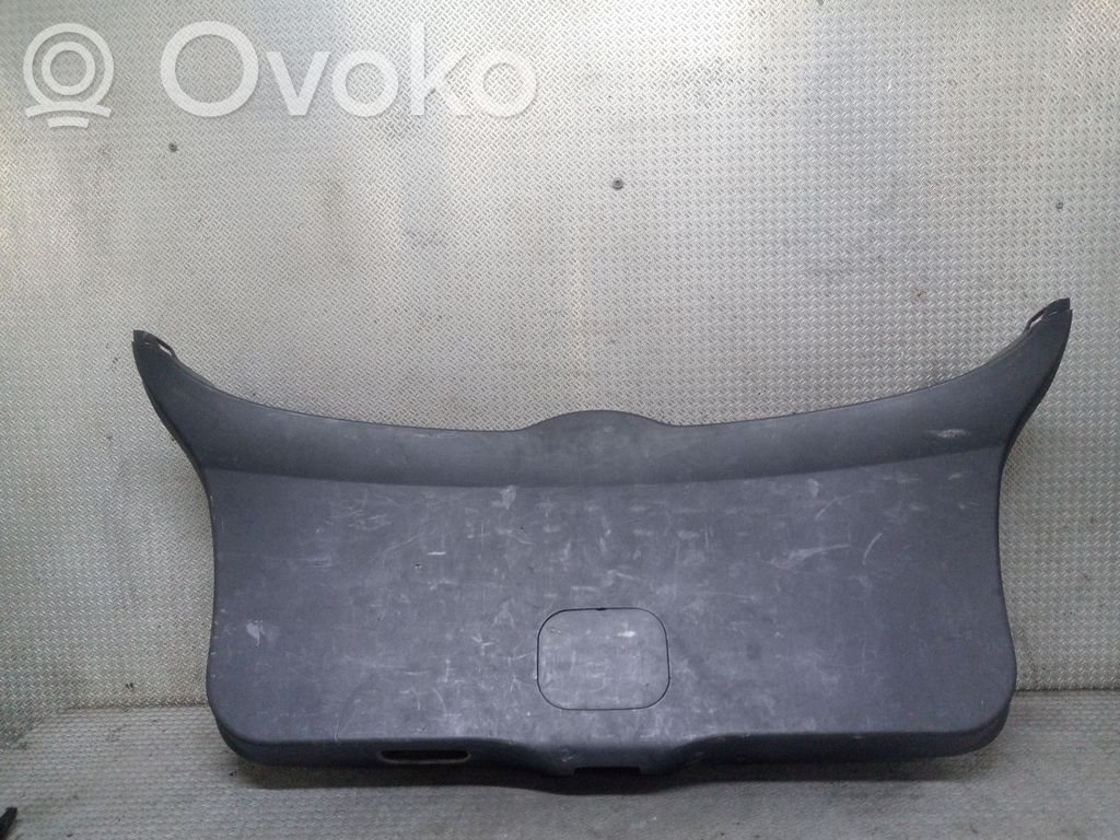 Tailgate/boot lid cover trim