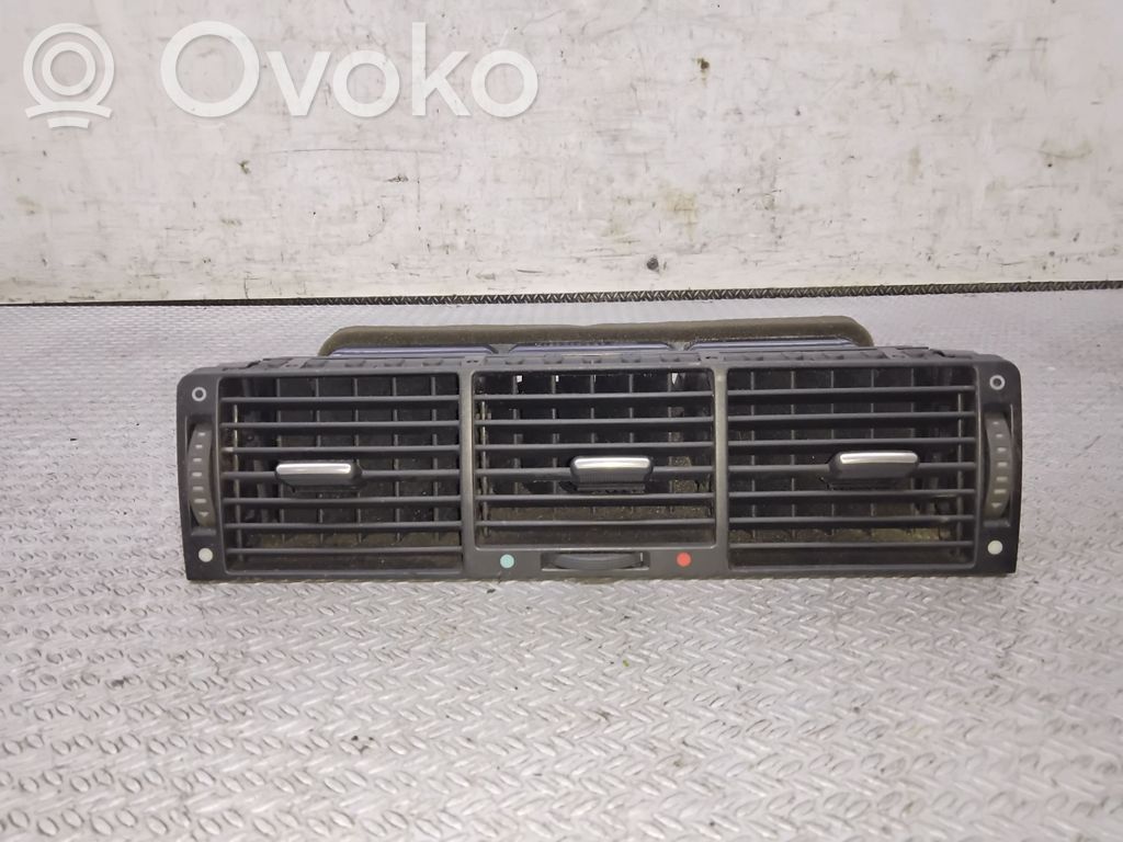 Audi A8 S8 D2 4D Luftausströmer Lüftungsdüse Luftdüse Mitte 