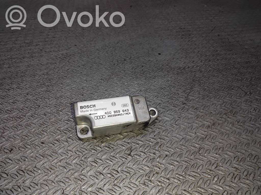 Audi A8 S8 D2 4D Airbag deployment crash/impact sensor 