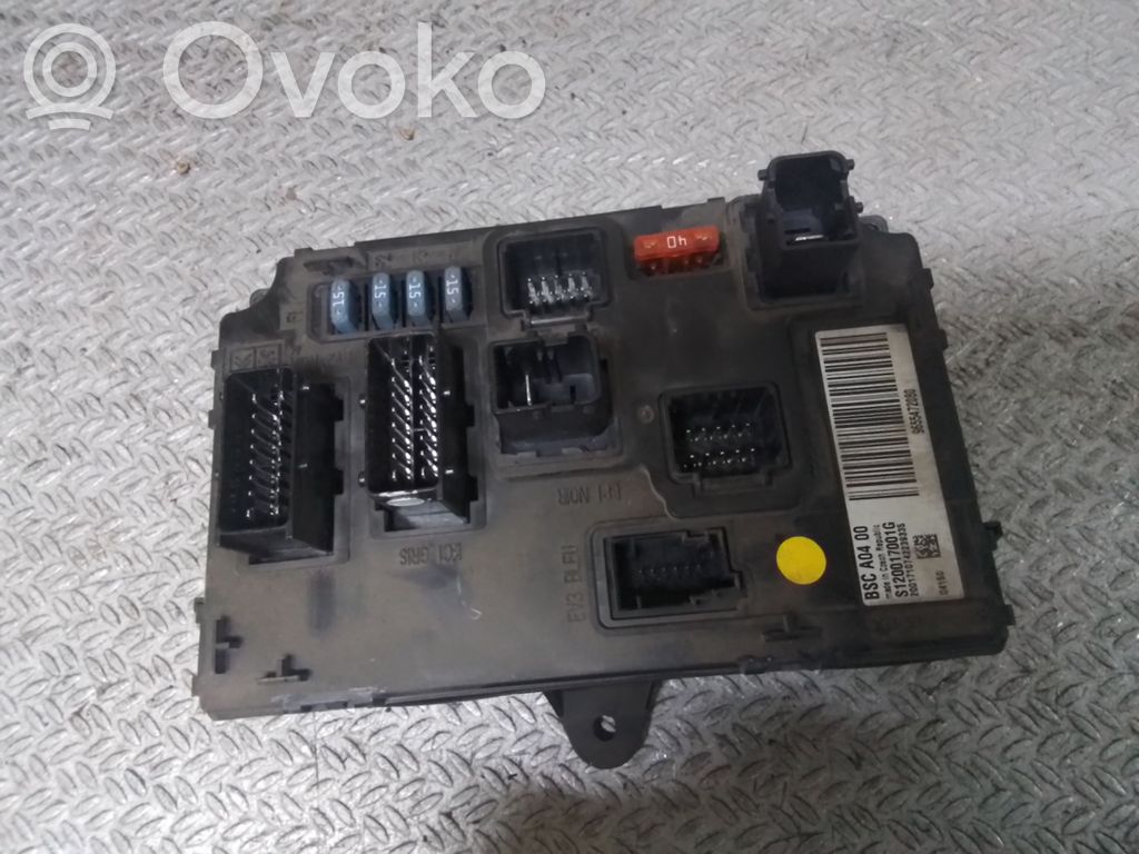 Peugeot 407 Módulo de fusible 