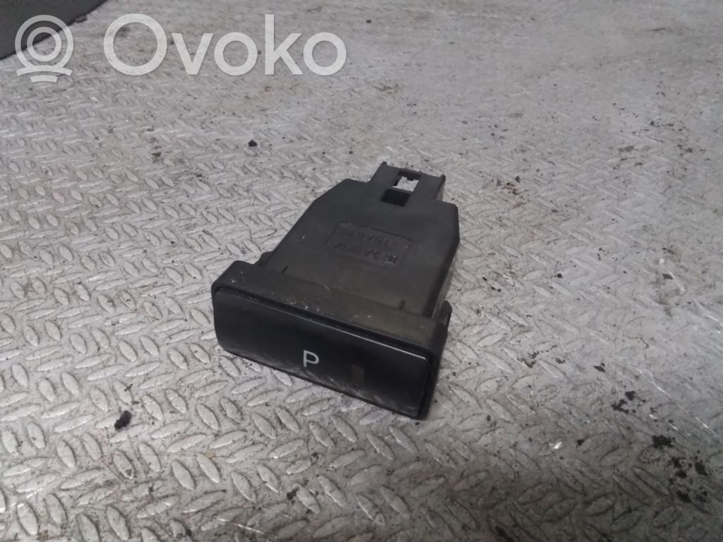 Toyota Prius (XW20) Interruptor del sensor de aparcamiento (PDC) 