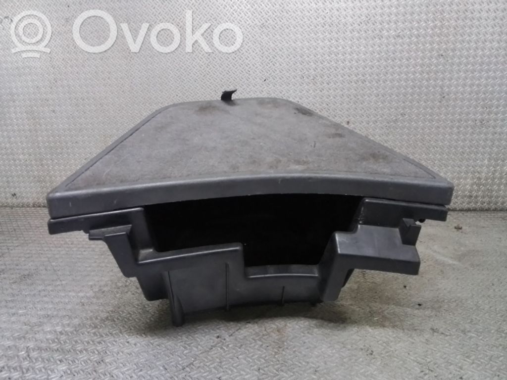 Toyota Prius (XW20) Boîte de rangement