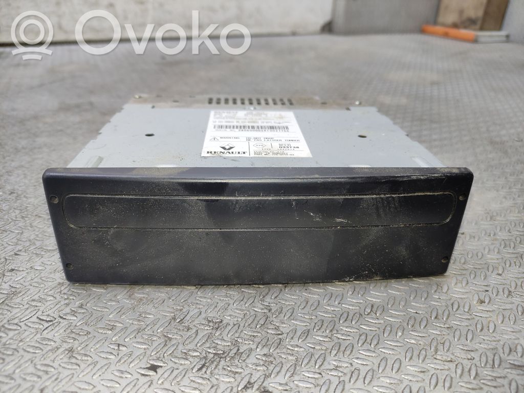 Renault Laguna III Radio/CD/DVD/GPS head unit 