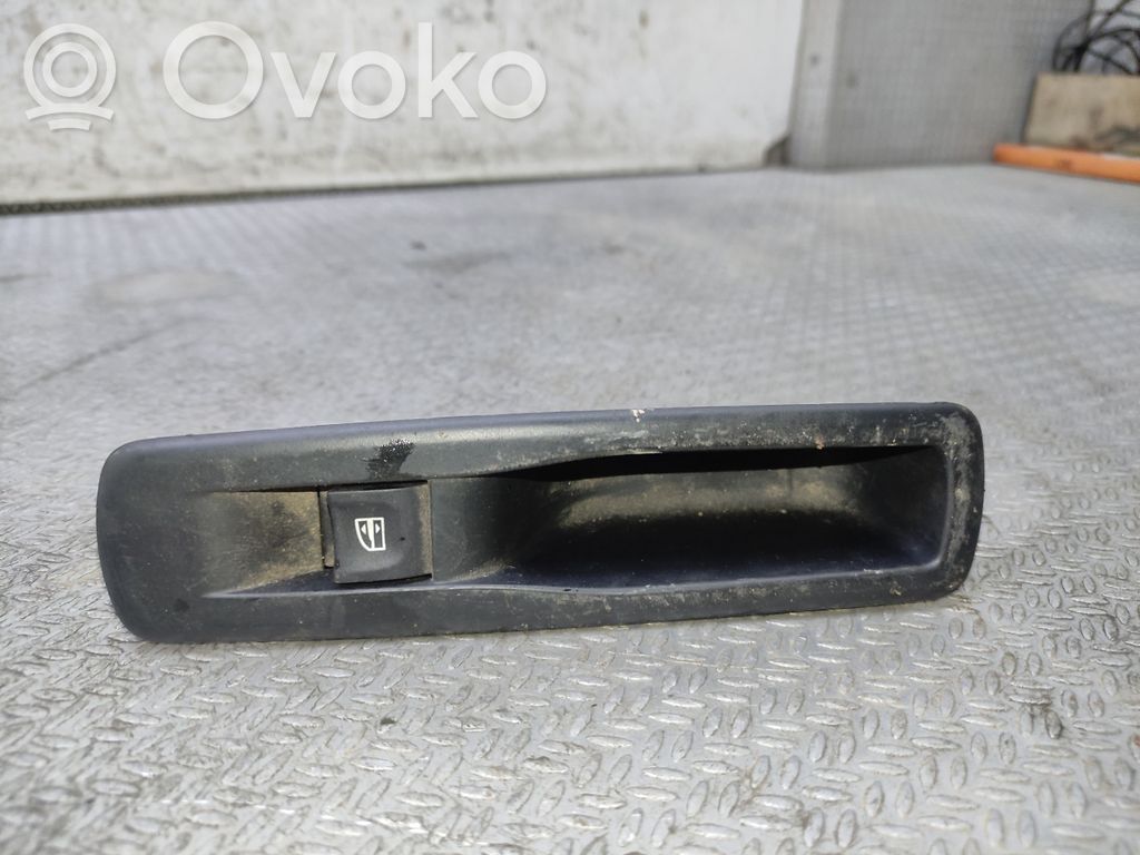 Przyciski szyb   82944002R