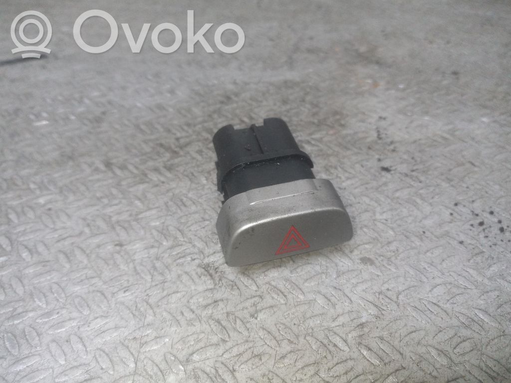 Ford Focus Hazard light switch 