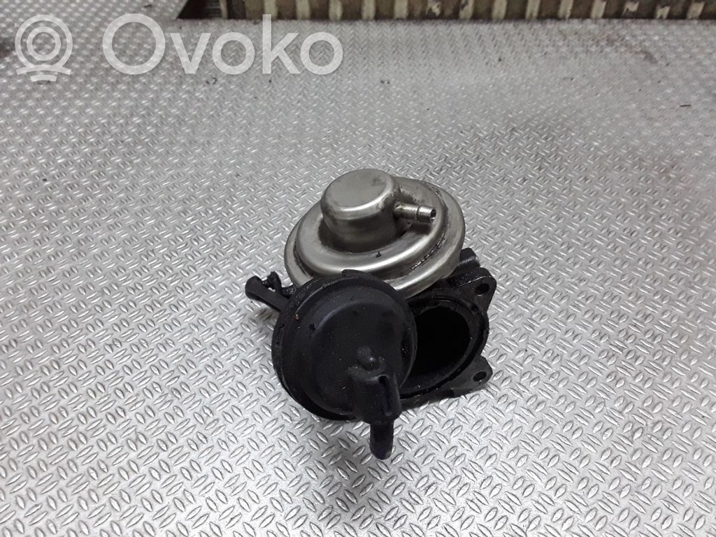 EGR valve   045131501D