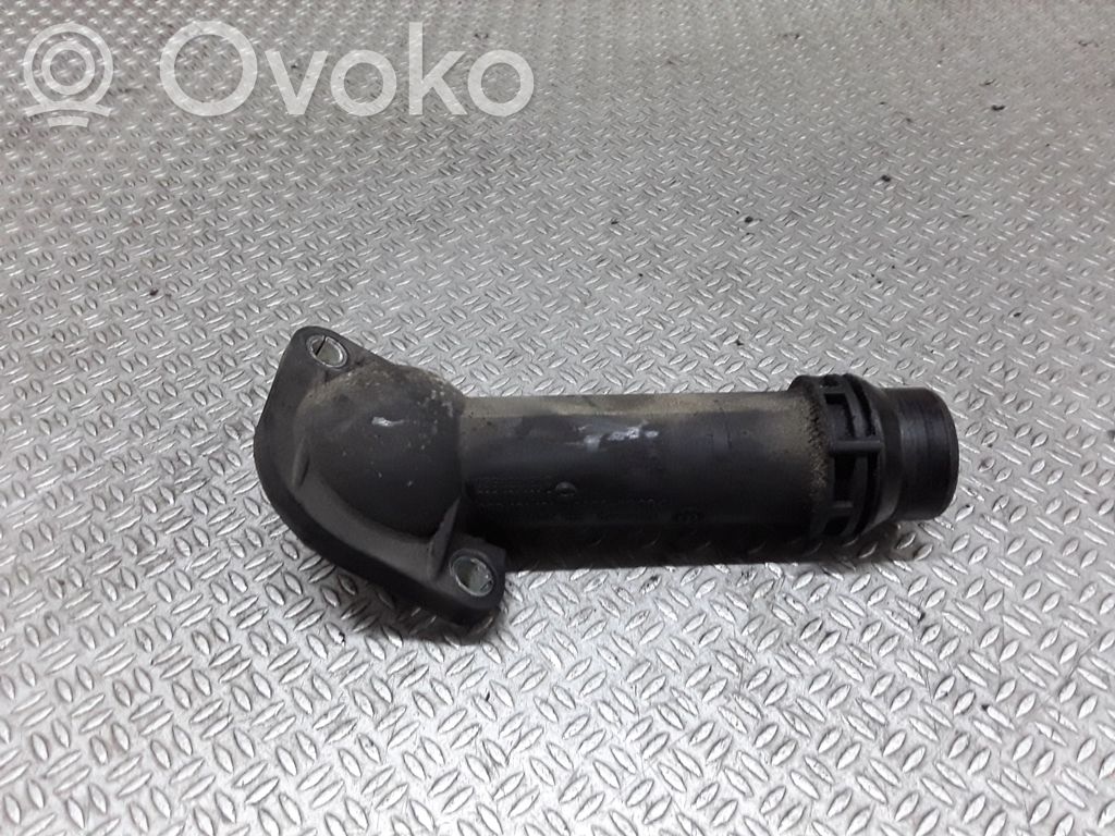 Audi A4 S4 B7 8E 8H Przewód / Wąż chłodnicy 