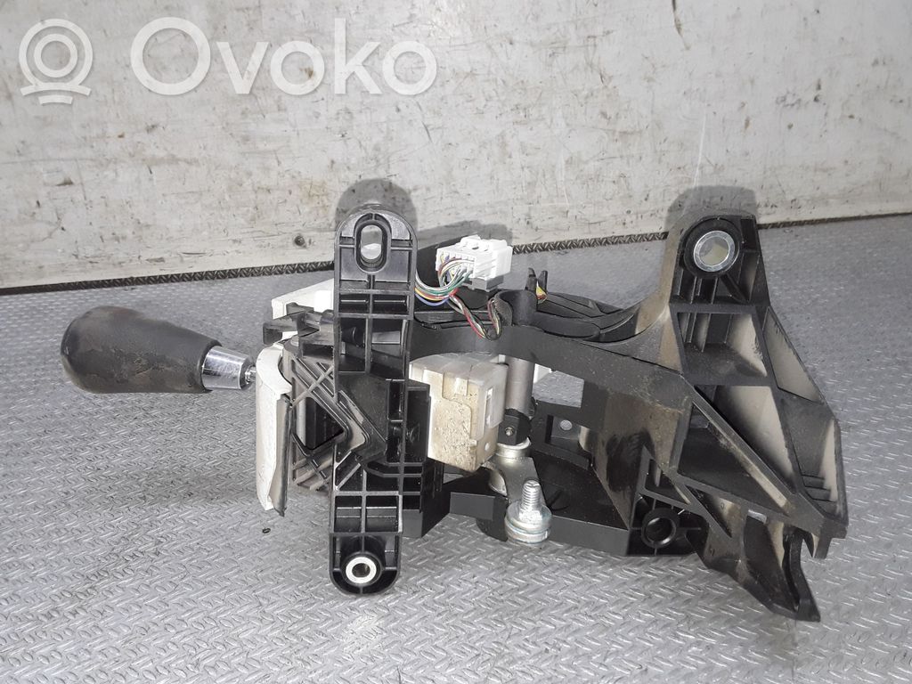 Gear shifter/selector   CC3946100
