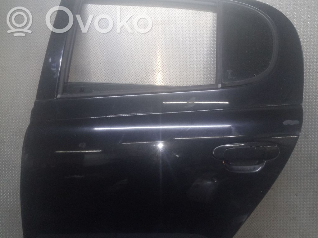 Toyota Yaris Portiera posteriore