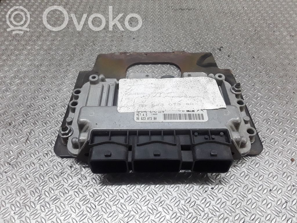 Citroen C4 I Engine control unit/module 