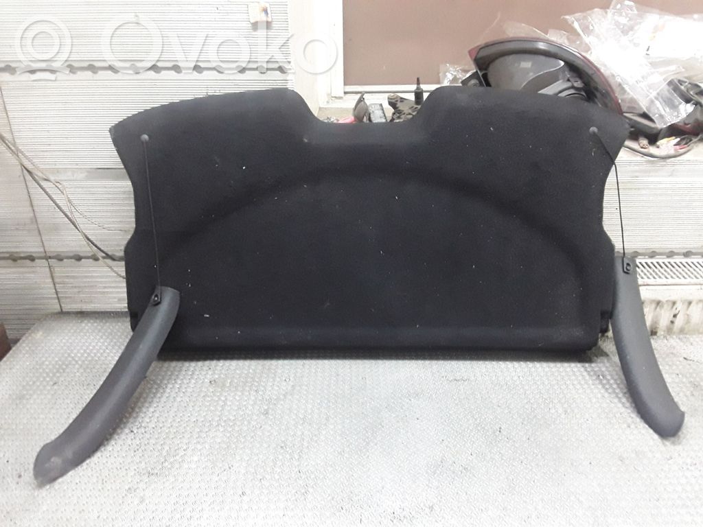 Parcel shelf