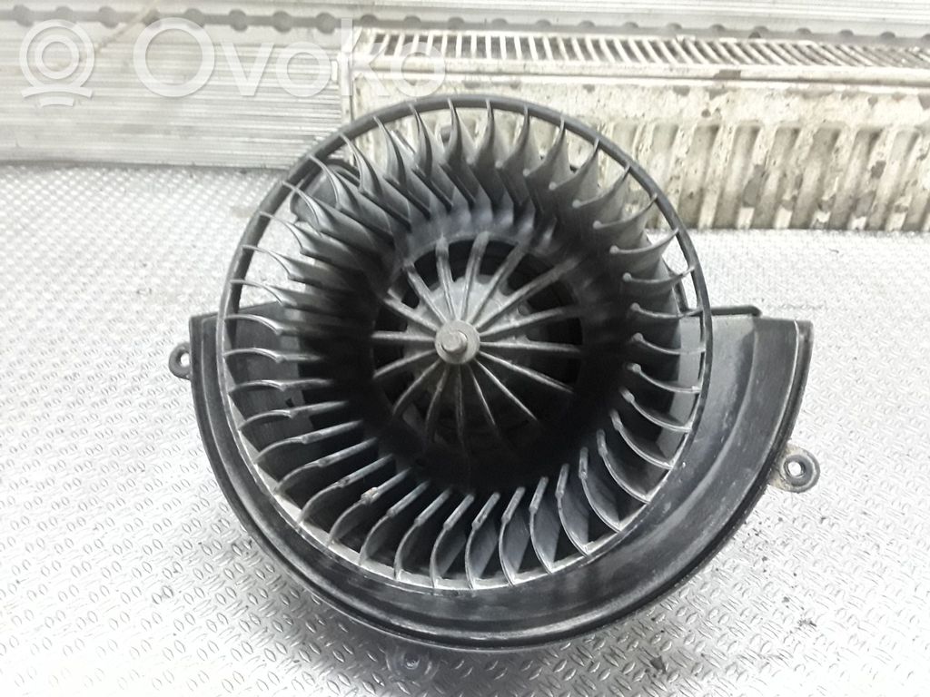 Mazā radiatora ventilators   9000348