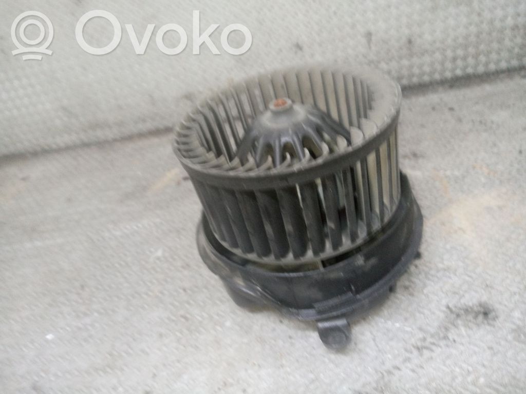 Citroen C2 Pečiuko ventiliatorius/ putikas 
